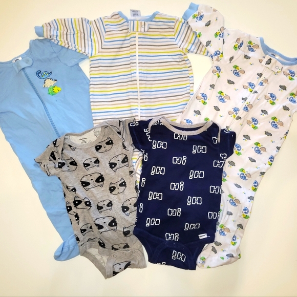7 Bodysuits/Onesie Baby Boy Set - Picture 1 of 6